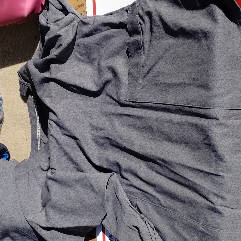 Cuddle Dud scrub top size medium